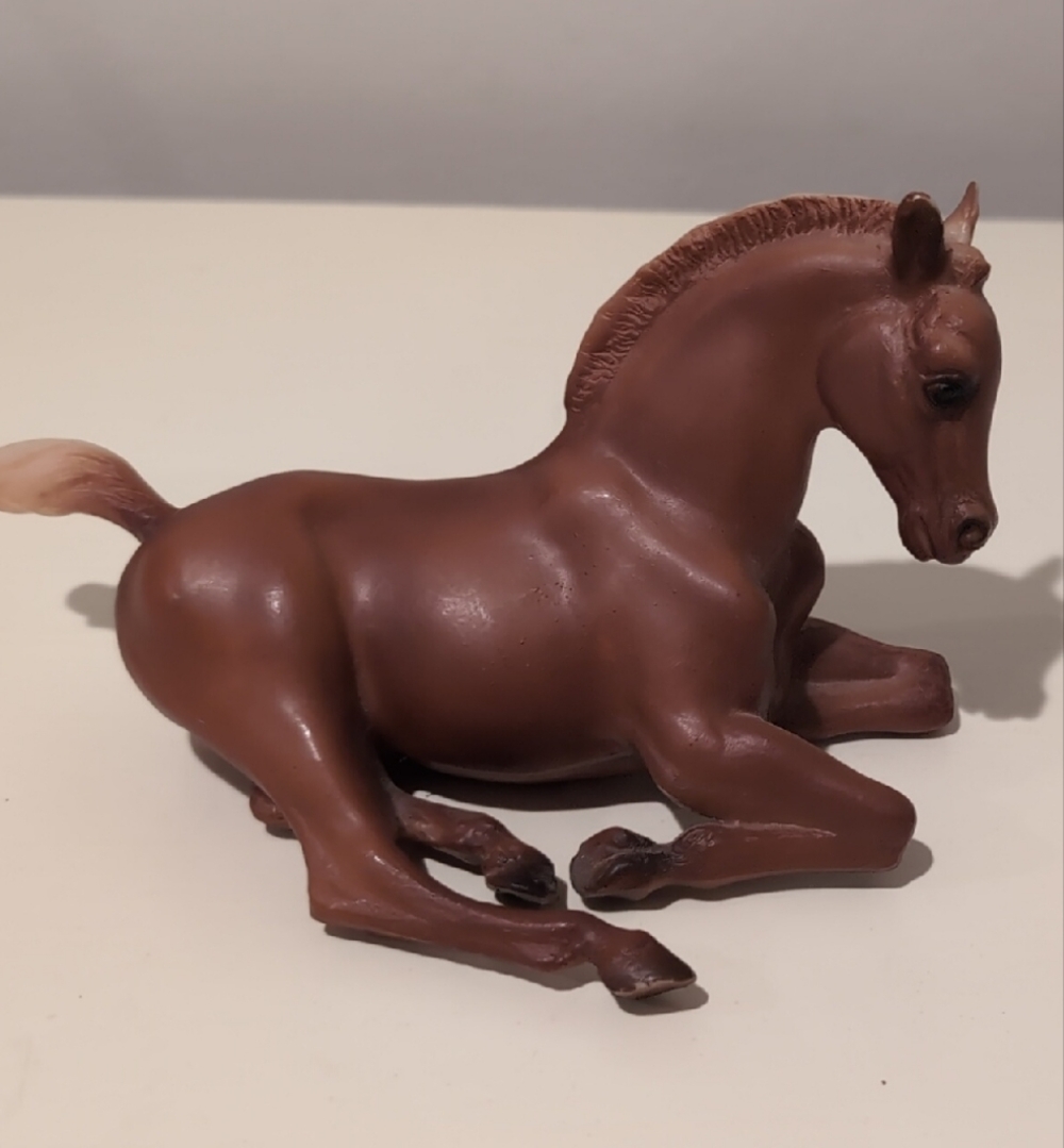 Breyer Chestnut Foal Lying Down